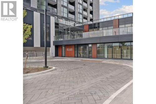 1311 - 3079 Trafalgar Road, Oakville, ON - Outdoor