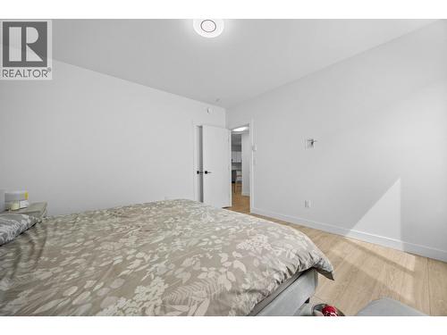 137 Whitefish Road, Vernon, BC - Indoor Photo Showing Bedroom