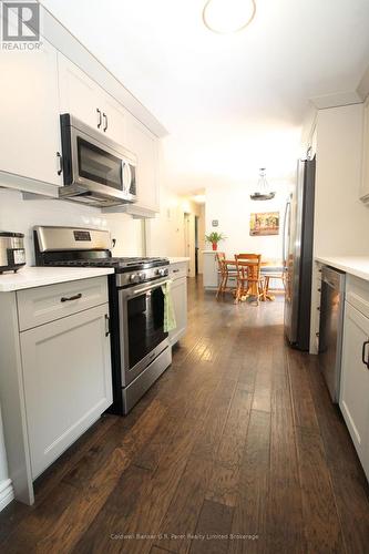 104 Simcoe Crescent, Middlesex Centre (Komoka), ON - Indoor Photo Showing Kitchen