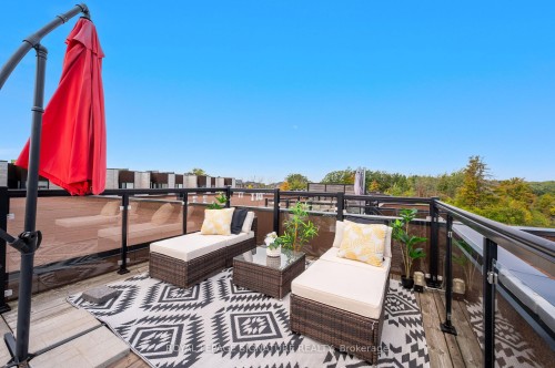 22-35 Midhurst Heights, Hamilton, ON - Outdoor