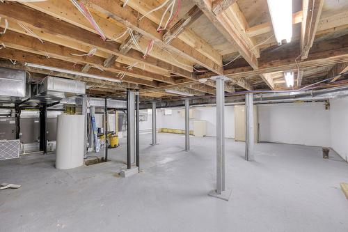 Sous-sol - 4008 Boul. St-Martin O., Laval (Chomedey), QC - Indoor Photo Showing Basement