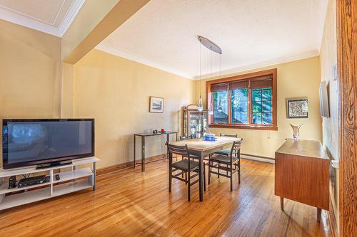 Salle à manger - 4330 Av. De Mayfair, Montréal (Côte-Des-Neiges/Notre-Dame-De-Grâce), QC - Indoor