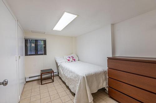 Chambre à coucher - 4330 Av. De Mayfair, Montréal (Côte-Des-Neiges/Notre-Dame-De-Grâce), QC - Indoor Photo Showing Bedroom