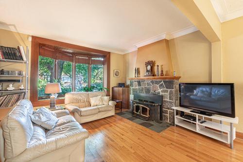 Salon - 4330 Av. De Mayfair, Montréal (Côte-Des-Neiges/Notre-Dame-De-Grâce), QC - Indoor Photo Showing Living Room With Fireplace