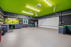 Garage - 