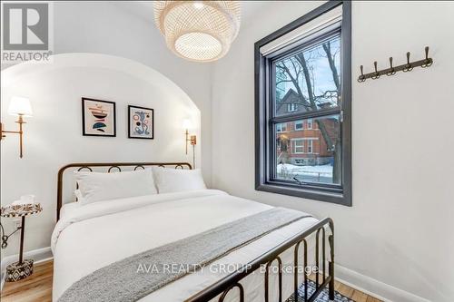 237 Nepean Street, Ottawa, ON - Indoor Photo Showing Bedroom