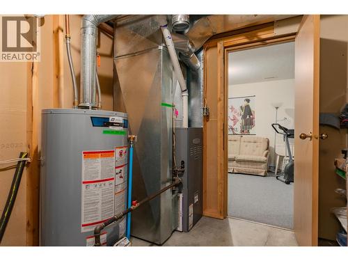 1764 Green Road, Fruitvale, BC - Indoor Photo Showing Basement