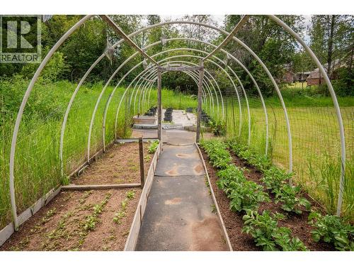 1764 Green Road, Fruitvale, BC - Outdoor