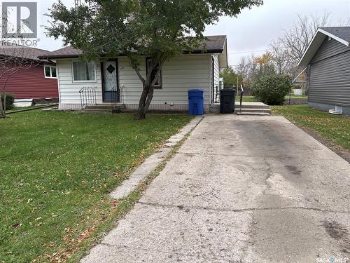 230 Prothero Avenue E, Churchbridge, SK - Outdoor