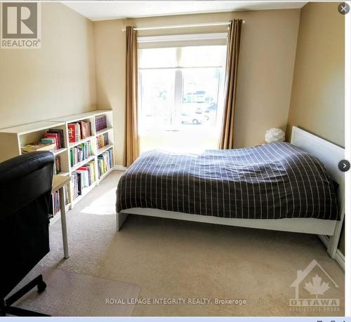 348 Tourmaline Crescent, Ottawa, ON - Indoor Photo Showing Bedroom