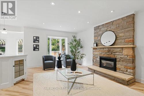 1713 Pengilley Place, Mississauga, ON - Indoor Photo Showing Living Room With Fireplace