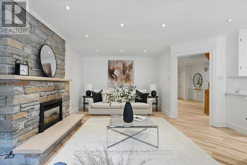 1713 Pengilley Place, Mississauga, ON - Indoor Photo Showing Living Room With Fireplace