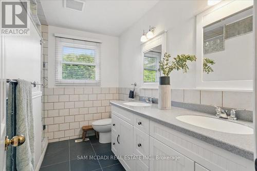 1713 Pengilley Place, Mississauga, ON - Indoor Photo Showing Bathroom