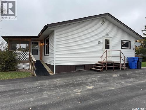 127 Broadway Street, Foam Lake, SK - Outdoor With Exterior