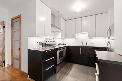 Kitchen - 5-4485 Av. De L'Esplanade, Montréal (Le Plateau-Mont-Royal), QC - Indoor Photo Showing Kitchen With Upgraded Kitchen