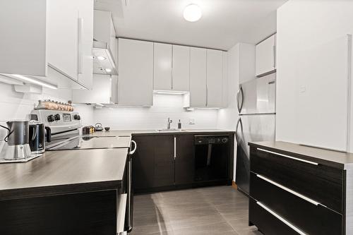 Kitchen - 5-4485 Av. De L'Esplanade, Montréal (Le Plateau-Mont-Royal), QC - Indoor Photo Showing Kitchen With Upgraded Kitchen