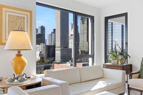 Salon - 1515-700 Rue St-Paul O., Montréal (Ville-Marie), QC - Indoor Photo Showing Living Room