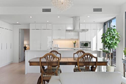 Salle - 1515-700 Rue St-Paul O., Montréal (Ville-Marie), QC - Indoor