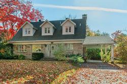 668 Rue Léveillé  Sainte-Thérèse, QC J7E 4G3