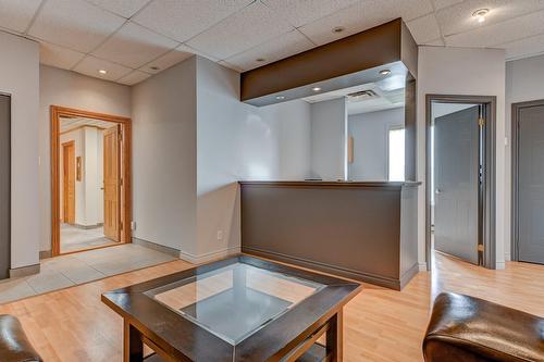 Bureau - 2-287 Rue Labelle, Saint-Jérôme, QC - Indoor Photo Showing Other Room