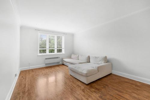 Living room - 4683 Av. Bonavista, Montréal (Côte-Des-Neiges/Notre-Dame-De-Grâce), QC - Indoor