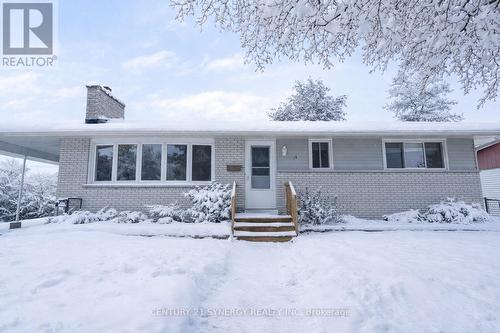 20 PARKSIDE CRESCENT  Ottawa, ON K2G 3B5