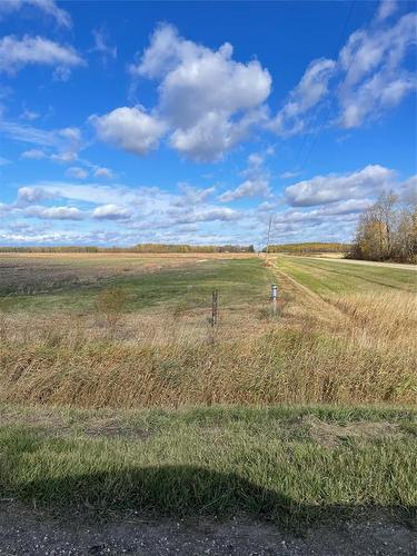 SE1-9-8W - 0 48 Road N, St Claude, MB 