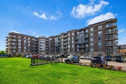 120-250 Boul. Hymus  Pointe-Claire, QC H9R 0G6