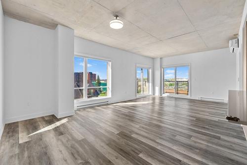 Vue d'ensemble - 620-250 Boul. Hymus, Pointe-Claire, QC - Indoor