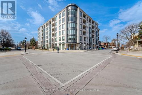 507 - 1441 Elgin Street, Burlington (Brant), ON - Outdoor With Facade