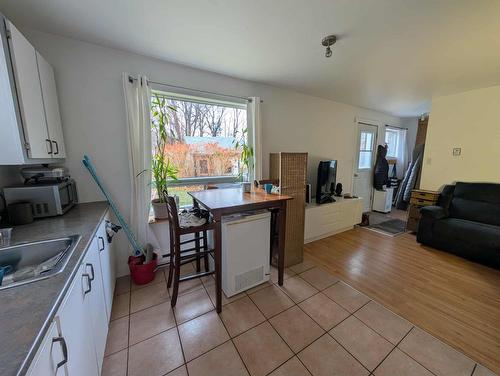 Cuisine - 1340  - 1342 Rue Eurêka, Québec (La Haute-Saint-Charles), QC - Indoor Photo Showing Kitchen