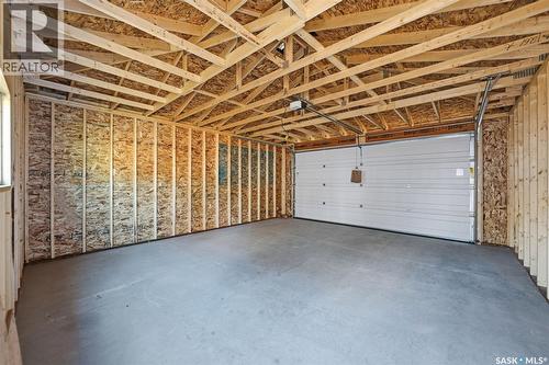 1914 Herman Avenue, Saskatoon, SK - Indoor Photo Showing Garage