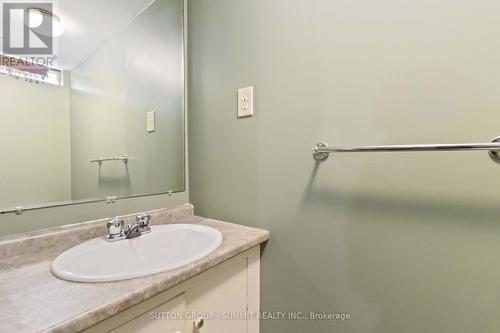 5607 Palmerston Crescent, Mississauga, ON - Indoor Photo Showing Bathroom