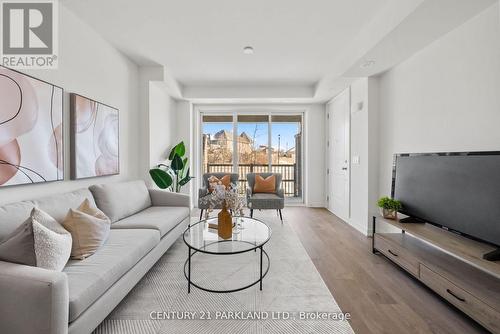 1602 - 160 Densmore Road, Cobourg, ON - Indoor Photo Showing Living Room