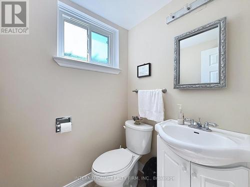 2 piece powder room - 3602 Dunrankin Drive, Mississauga, ON - Indoor Photo Showing Bathroom