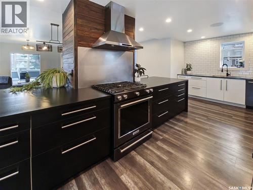 227 H AVENUE S  Saskatoon, SK S7M 1W1