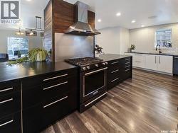 227 H AVENUE S  Saskatoon, SK S7M 1W1