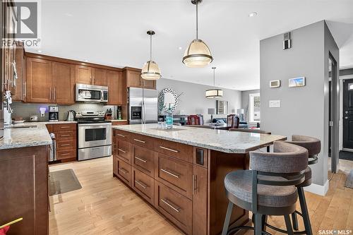 133 Wood Lily Drive, Moose Jaw, SK - Indoor Photo Showing Kitchen With Stainless Steel Kitchen With Upgraded Kitchen