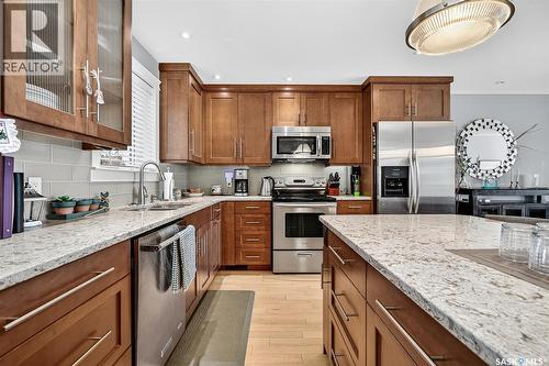 133 Wood Lily Drive, Moose Jaw, SK - Indoor Photo Showing Kitchen With Stainless Steel Kitchen With Upgraded Kitchen