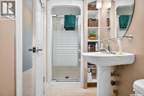 133 Wood Lily Drive, Moose Jaw, SK - Indoor Photo Showing Bathroom