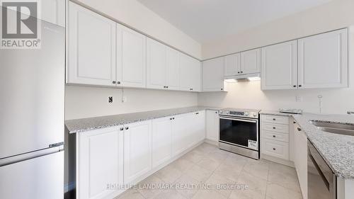 119 Hawkins Street, Georgina, ON - Indoor Photo Showing Kitchen