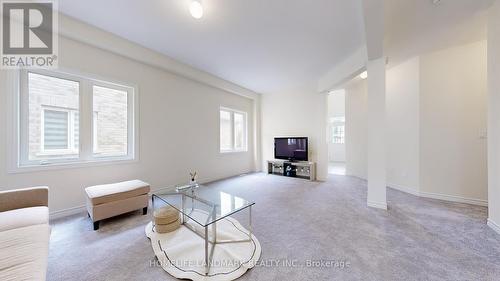 119 Hawkins Street, Georgina, ON - Indoor Photo Showing Other Room