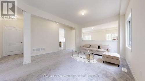 119 Hawkins Street, Georgina, ON - Indoor