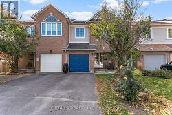 32 CROWNRIDGE DRIVE  Ottawa, ON K2M 2M7
