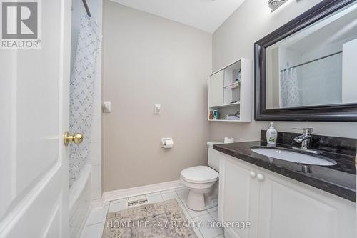 638 Madame Street, Mississauga, ON - Indoor Photo Showing Bathroom
