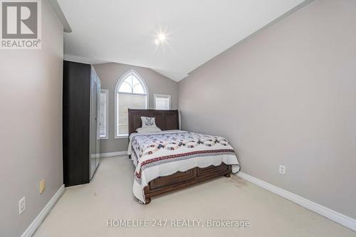 638 Madame Street, Mississauga, ON - Indoor Photo Showing Bedroom