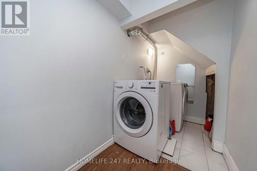 638 Madame Street, Mississauga, ON - Indoor Photo Showing Laundry Room