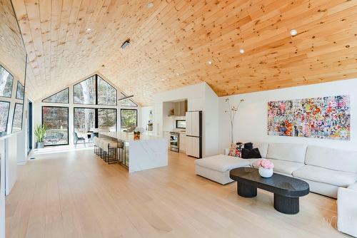 Vue d'ensemble - 11351 Ch. De La Rivière-Du-Nord, Mirabel, QC - Indoor Photo Showing Living Room