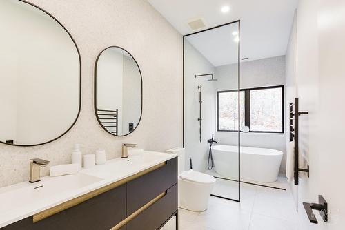 Salle de bains - 11351 Ch. De La Rivière-Du-Nord, Mirabel, QC - Indoor Photo Showing Bathroom