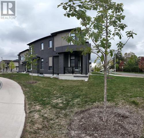 5 Norbury Crescent, Toronto, ON - Outdoor